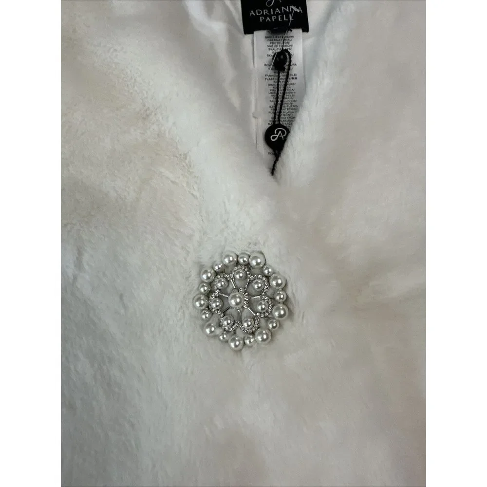 NWT $99 ADRIANNA PAPELL [ OS ] Faux Fur Shawl‎ in IVORY White